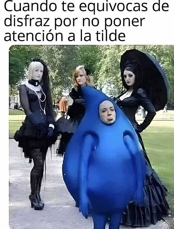 Cuando vas de gotica y no de gótica tilde,disfraz,gótica