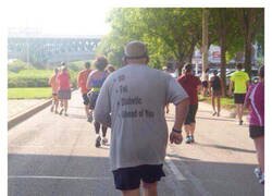 Enlace a Una camiseta para dejarlos atrás