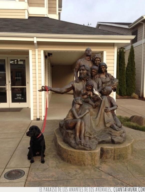 estatua,Jesús,perro