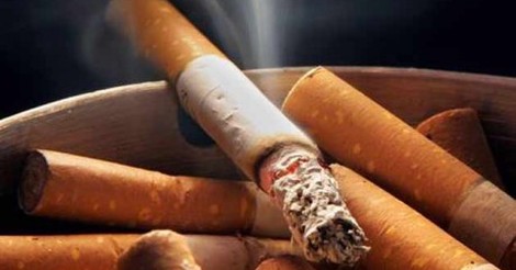 Quienes lían sus cigarrillos fuman menos pero inhalan más nicotina