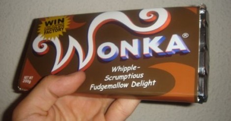 Cómo hacer tabletas de chocolate Wonka con el ticket dorado dentro