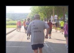 Enlace a Este buen señor es un ejemplo a seguir. A TOPE