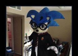 Enlace a A Sonic le ha dado por disfrazarse