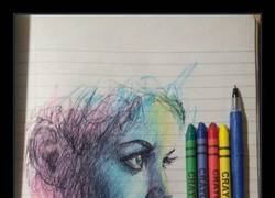 Enlace a Cuatro colores y un boli negro