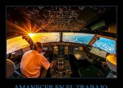 Enlace a AMANECER EN EL TRABAJO