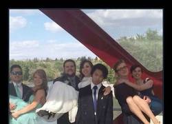 Enlace a BODAS DE COLEGAS