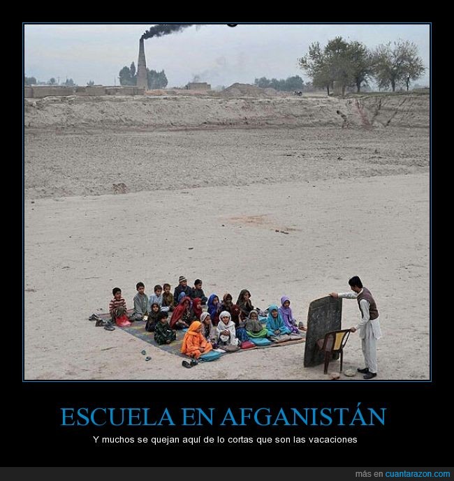 Afghanistan,escuela,enseñanza,arena,desierto,pobreza,Afganistán,clase,medio,pizzarra,aprender,niñas,niños