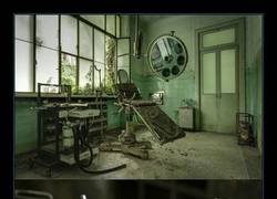 Enlace a Manicomio abandonado tras la aprobación de la ley Basaglia de 1978
