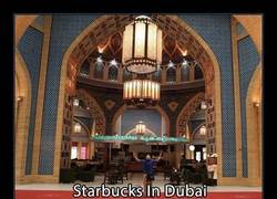 Enlace a STARBUCKS EN DUBAI