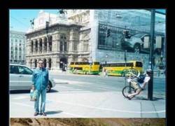 Enlace a Duelen con sólo mirarlo...