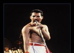 Enlace a Freddie Mercury: Es una leyenda y siempre lo será