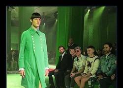Enlace a La historia detrás del raro vestido verde de Jared Leto en el estreno de Suicide Squad