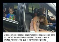 Enlace a Detienen a dos padres que conducían con sobredosis de heroína con su hijo de 4 años detrás