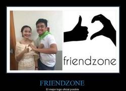 Enlace a #OFICIAL. La friendzone tiene logo