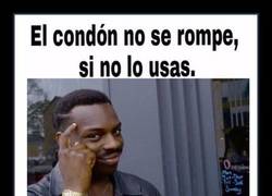 Enlace a 7 ejemplos para convencerte que 'Roll Safe' es el jodido meme del momento