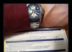 Enlace a Este usuario pilla con las manos en la masa la gran mentira de Correos que todos hemos vivido