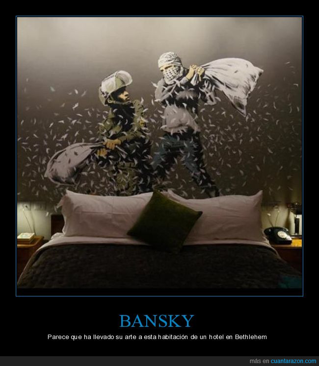 bansky,almohada,plumas,mural,cama