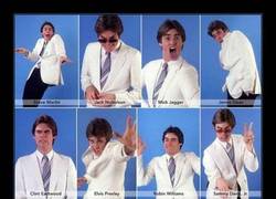 Enlace a Jim Carrey pasándose el nivel difícil de Hollywood encarnando a 12 famosos en 1992