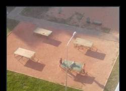 Enlace a Siempre hay uno que se tiene que sacrificar por el equipo