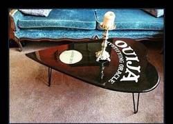 Enlace a Somos más de ouija