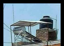 Enlace a WTF ¿La solución para disimular los paneles solares? Me temo que no