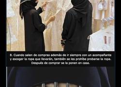 Enlace a 13 prohibiciones que vas a sufrir en Arabia Saudita si eres una mujer