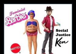Enlace a Barbie feminista y Ken justiciero social, pfffffff