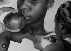 Enlace a Asombrosos dibujos hiperrealistas de una artista nigeriana