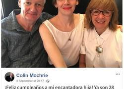 Enlace a El actor Colin Mochrie acalla a los haters que atacaron a su hija en su cumpleaños