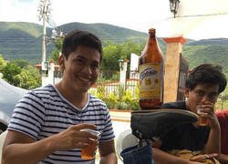 Enlace a Hay que tomarse las cosas con humor y sacar hierro a la pierna