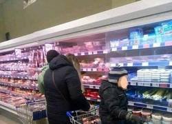 Enlace a No se quiere despegar de su bici nueva