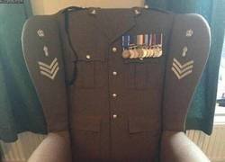 Enlace a Reciclando uniformes militares