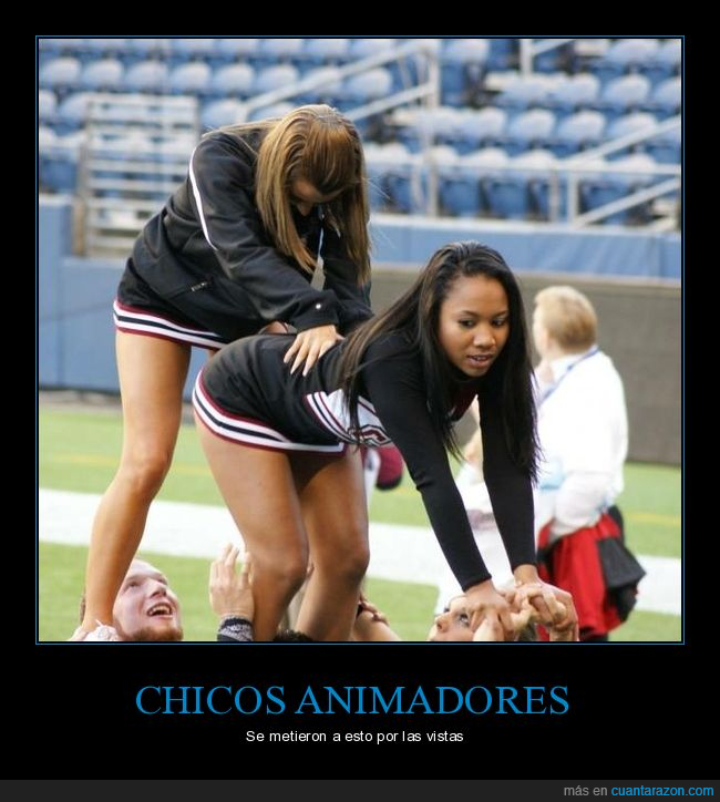 animadoras,falda,mirando