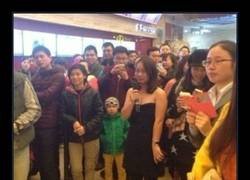 Enlace a La cara del chico es un poema