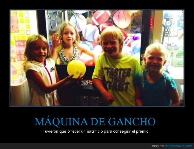 máquina de gancho,niña,atrapada