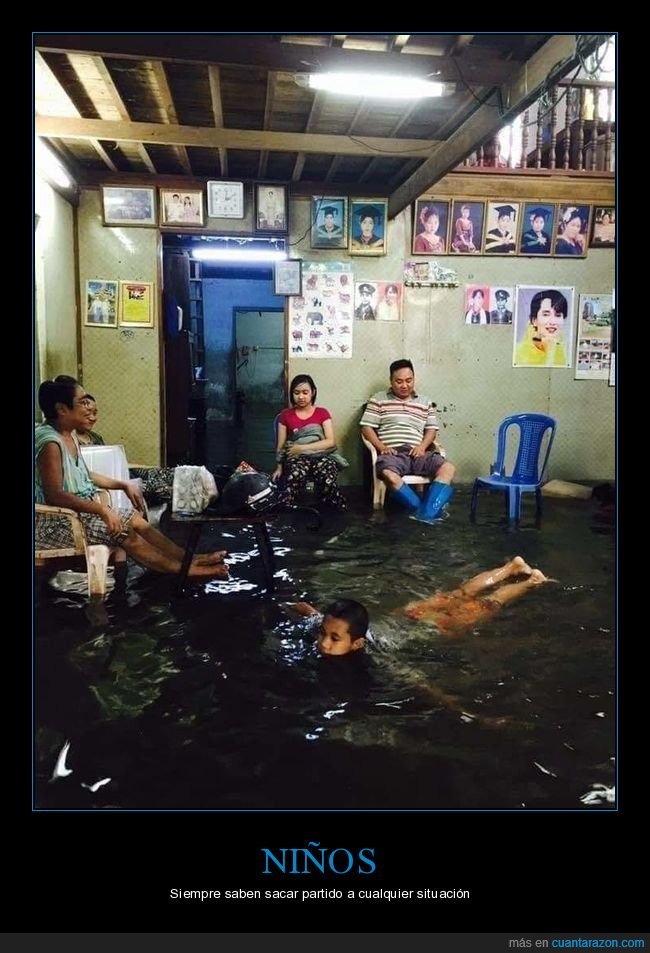 inundaci&oacute;n,ni&ntilde;o,nadando