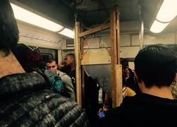 Enlace a La revolución empieza en el metro