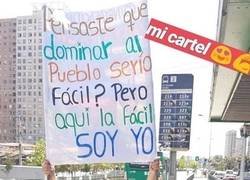 Enlace a Protestando con humor
