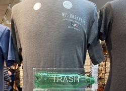 Enlace a Ropa 100% reciclada