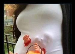Enlace a Aún no ha nacido y ya está ansioso por celebrar Halloween