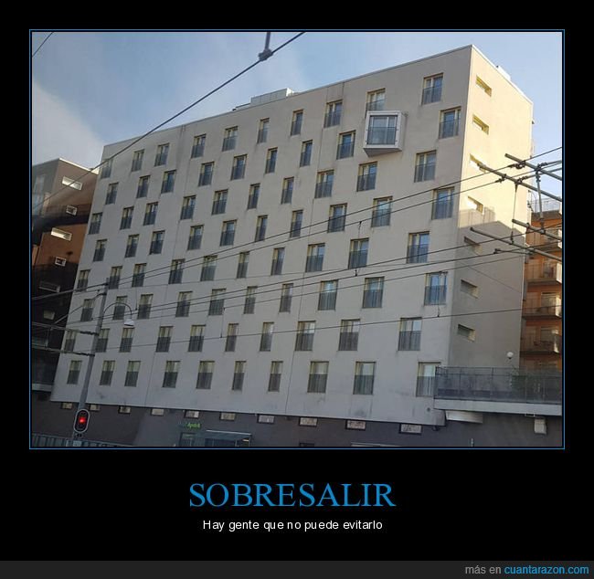 edificio,ventana,sobresaliendo