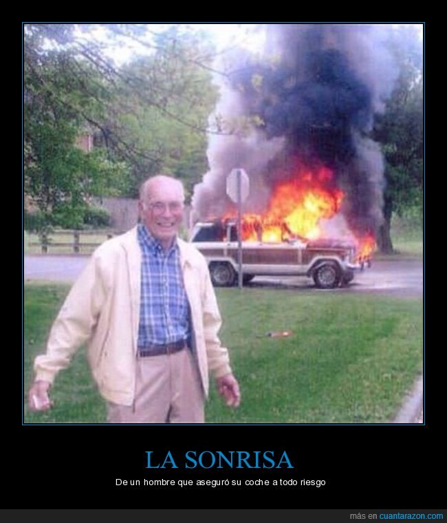coche,incendio,sonriendo