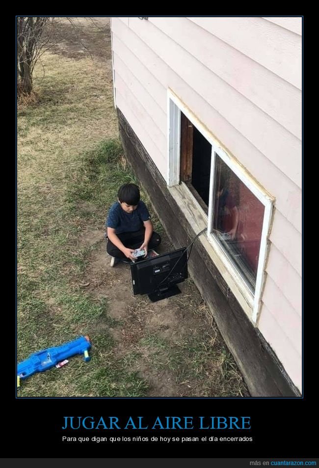 jugando,videojuego,fuera,wtf,niño