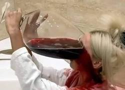 Enlace a Solo una copa en las comidas