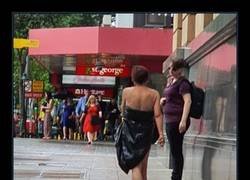 Enlace a El paseo del la vergüenza