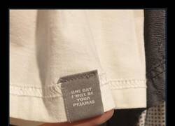 Enlace a Ropa que predice el futuro