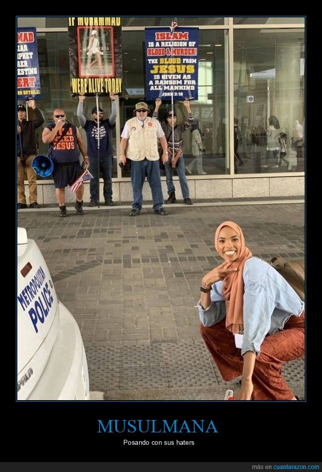 musulmana,protestas,posando