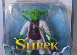 Enlace a Shrek se ha hecho jedi