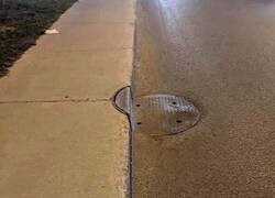 Enlace a Alcantarilla surrealista