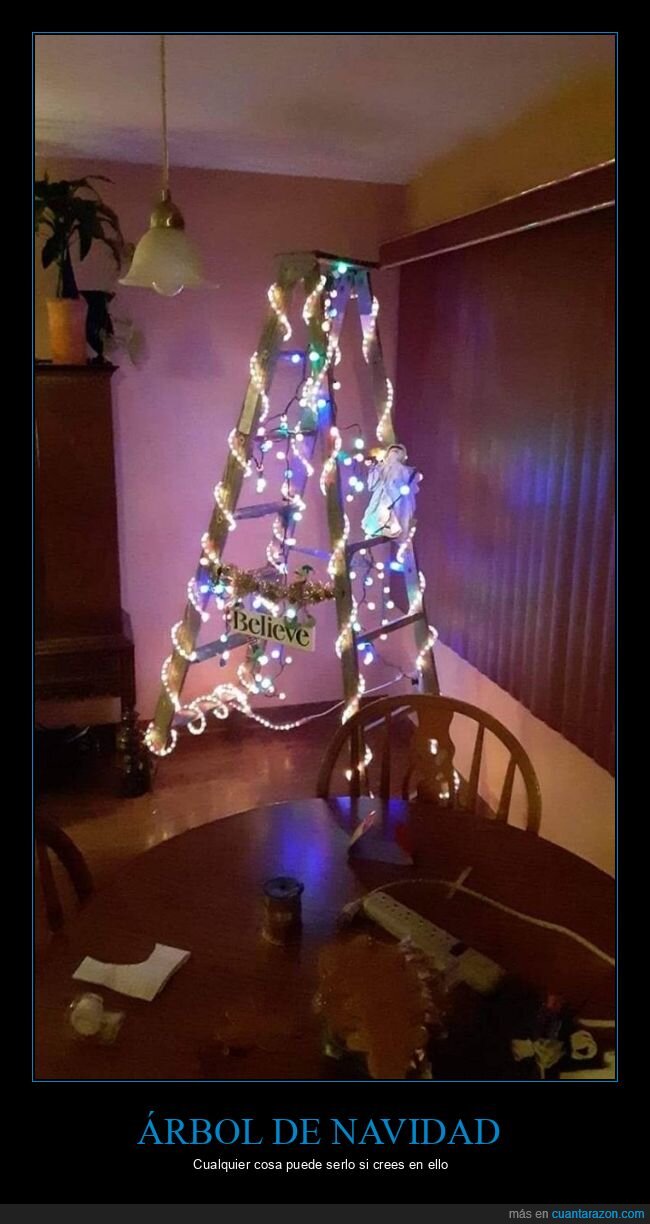 árbol de navidad,escaleras